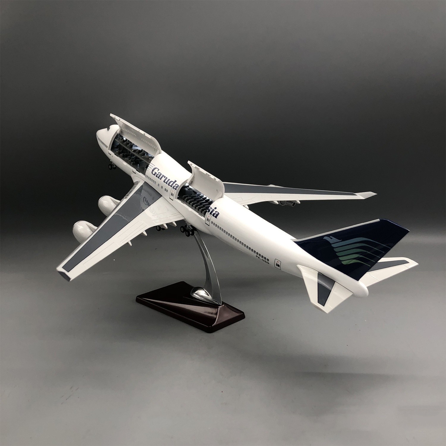 New Cabin Door Openable Garuda - Model Kit Indonesia 评论和价格