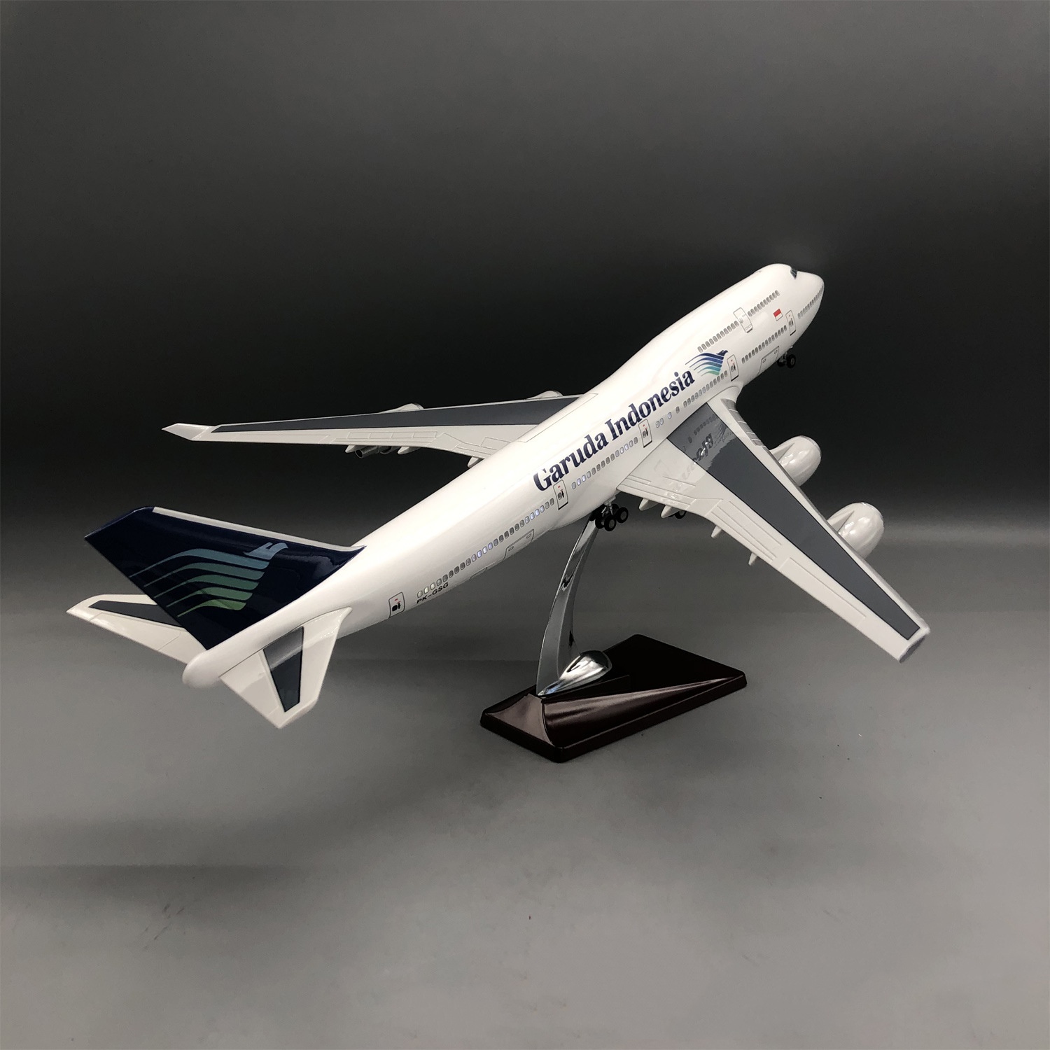 47cm Diecast Resin Aircraft B7 - Model Kit Indonesia 评论和价格
