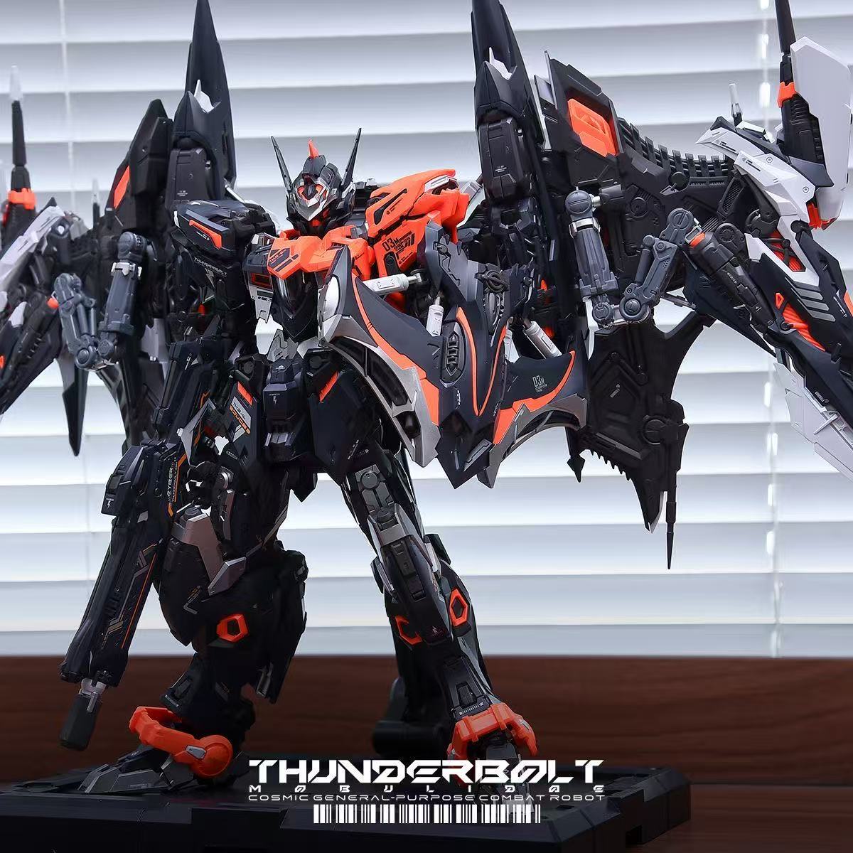 THUNDERBOLT MOBULIDAE 1/100 To - Model Kit Infinite Dimension 评论和价格