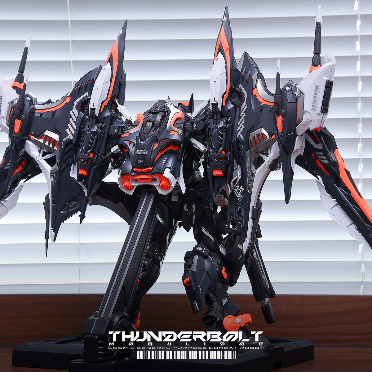 THUNDERBOLT MOBULIDAE 1/100 To - Model Kit Infinite Dimension 评论和价格